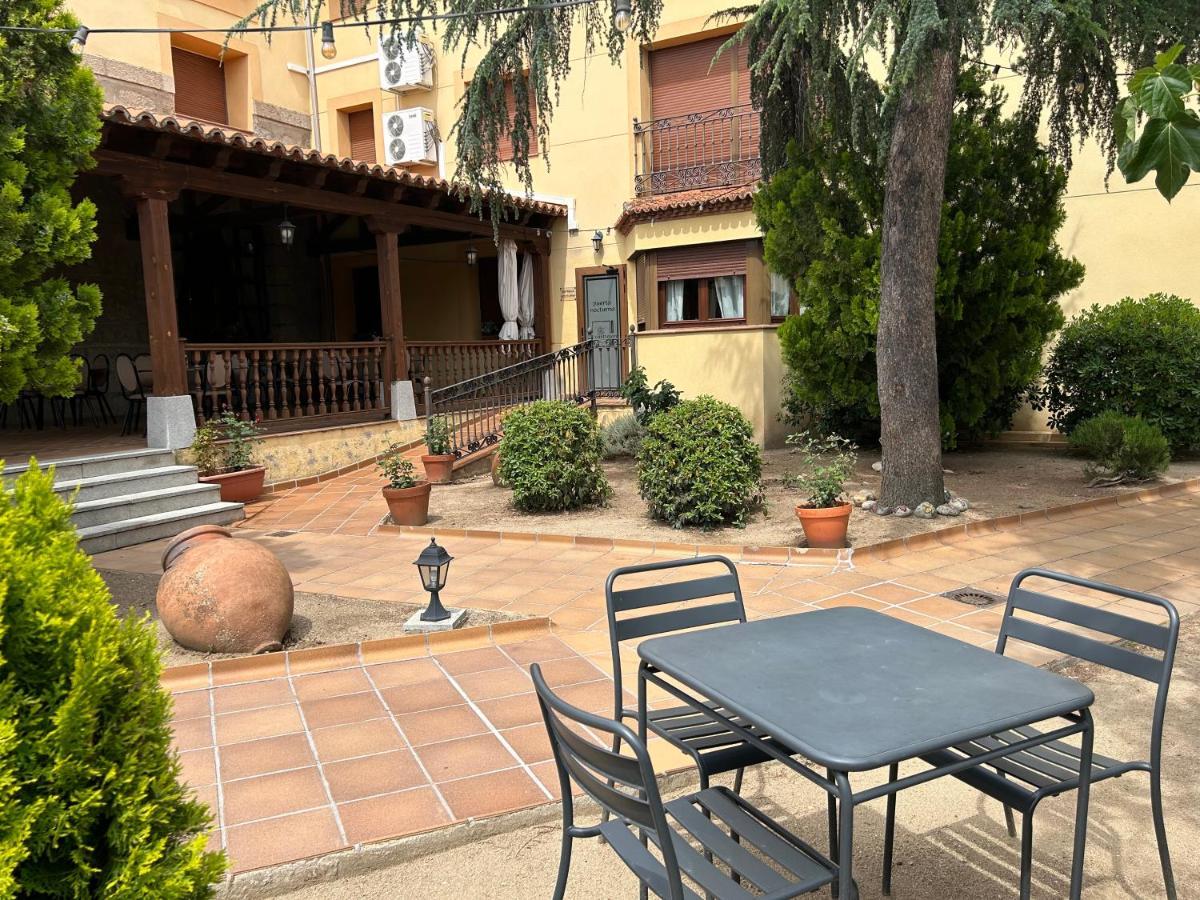 Hotel El Castrejon Cebreros Extérieur photo