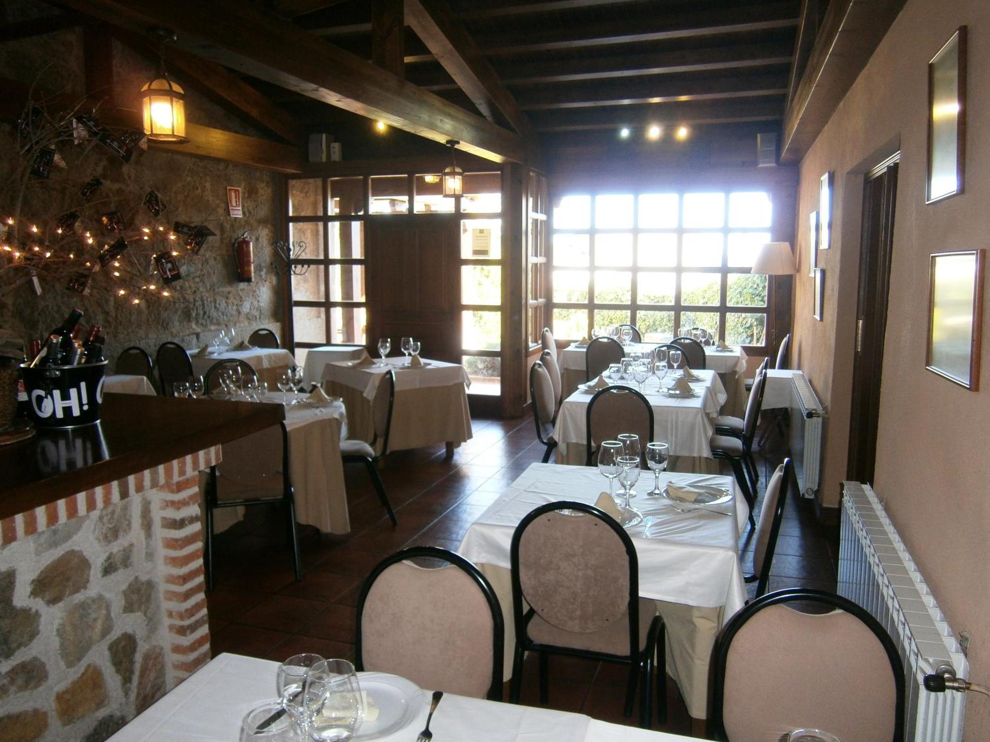 Hotel El Castrejon Cebreros Extérieur photo